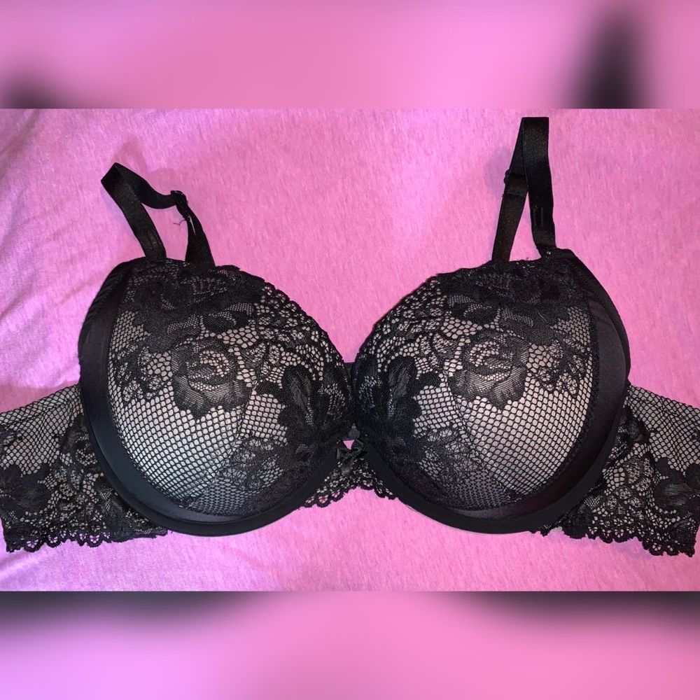 42B Torrid Black / gray lace push up bra